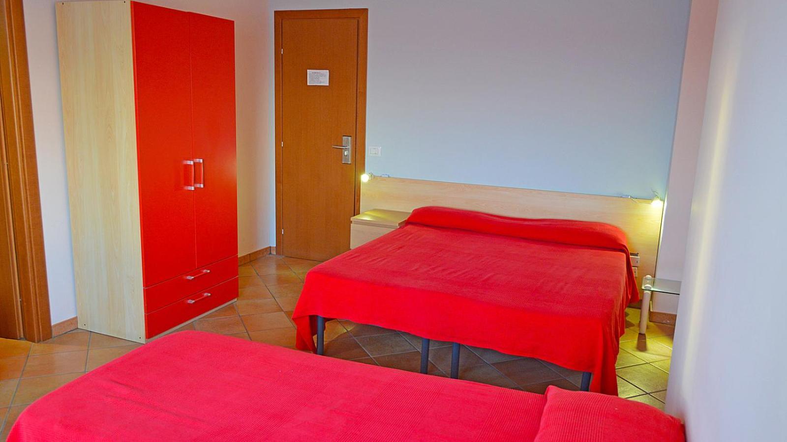 Splash'S Rooms Spadafora Kültér fotó