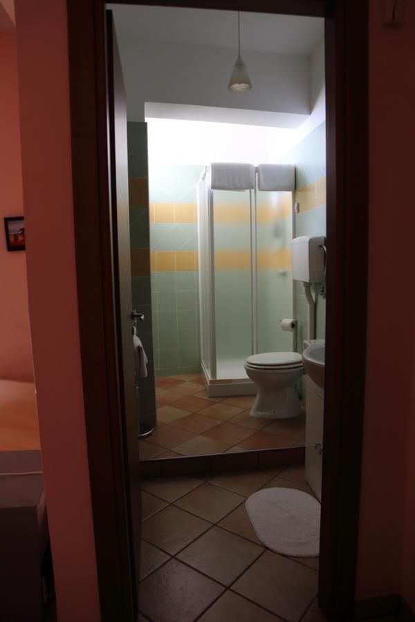 Splash'S Rooms Spadafora Kültér fotó